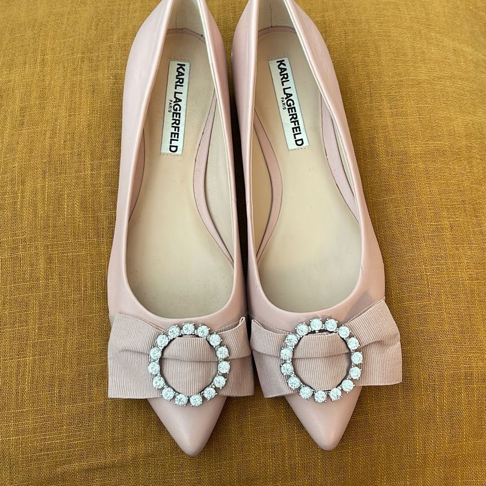 Karl Lagerfeld Paris blush flats